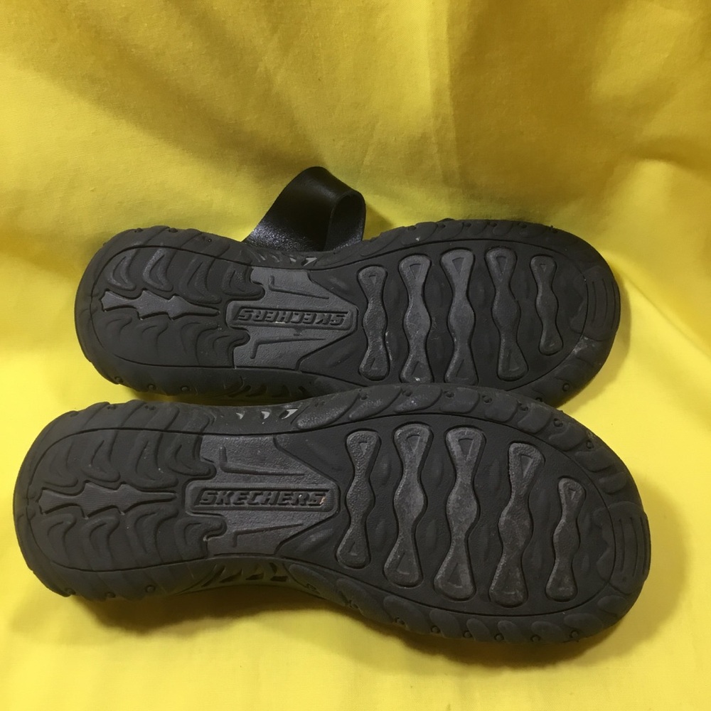 Skechers Women’s Black Strappy Buckle Sandals SZ 7 - Picture 11 of 15